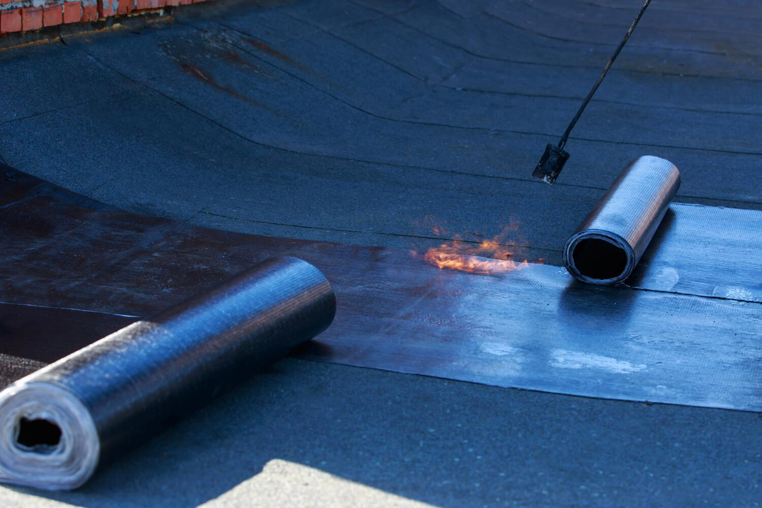 Membrana EPDM Rybnik – hydroizolacja dachów płaskich membraną EPDM